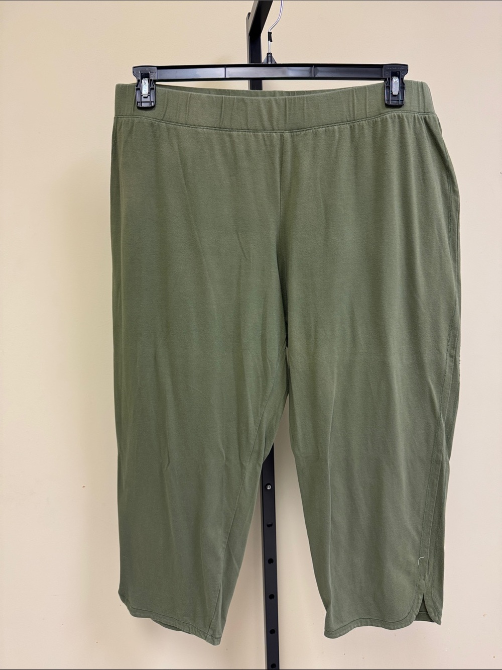 Eileen Fisher Olive Green Cropped Pull-On Pants